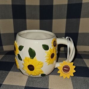 Marjet Finds Sunflowers Coffee Or Tea Mug NWT